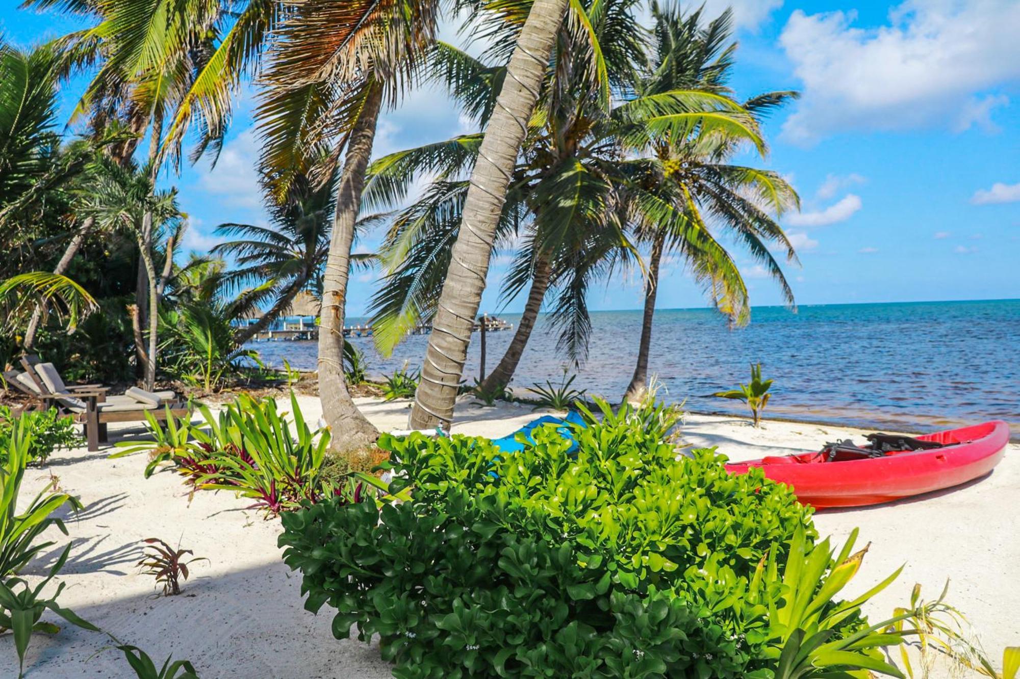 Blue Water Beach Villas San Pedro  Rom bilde