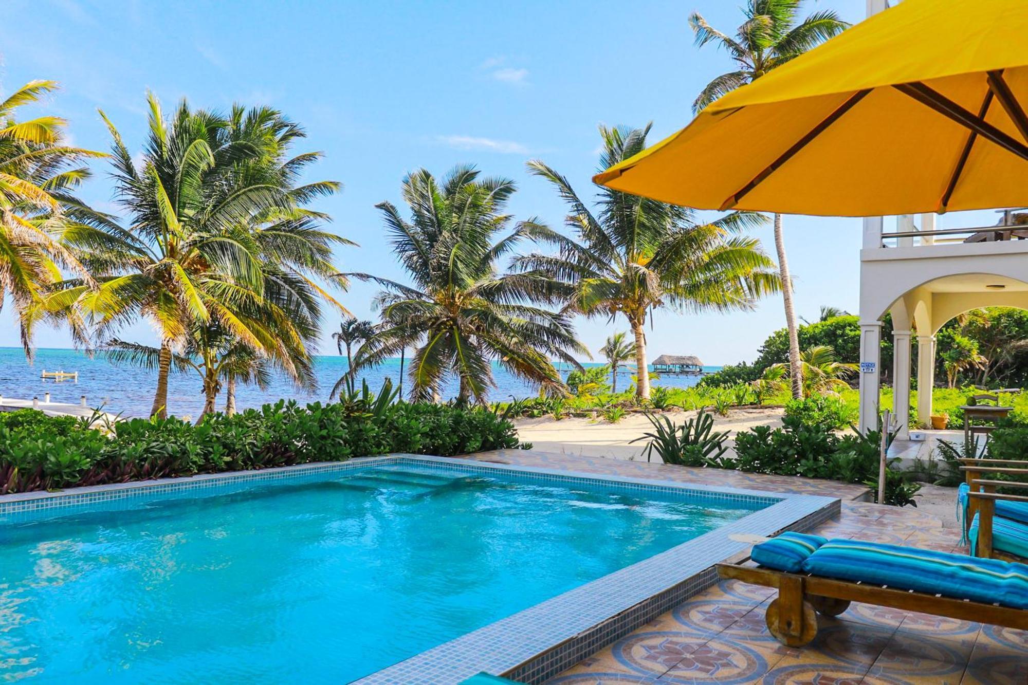 Blue Water Beach Villas San Pedro  Rom bilde