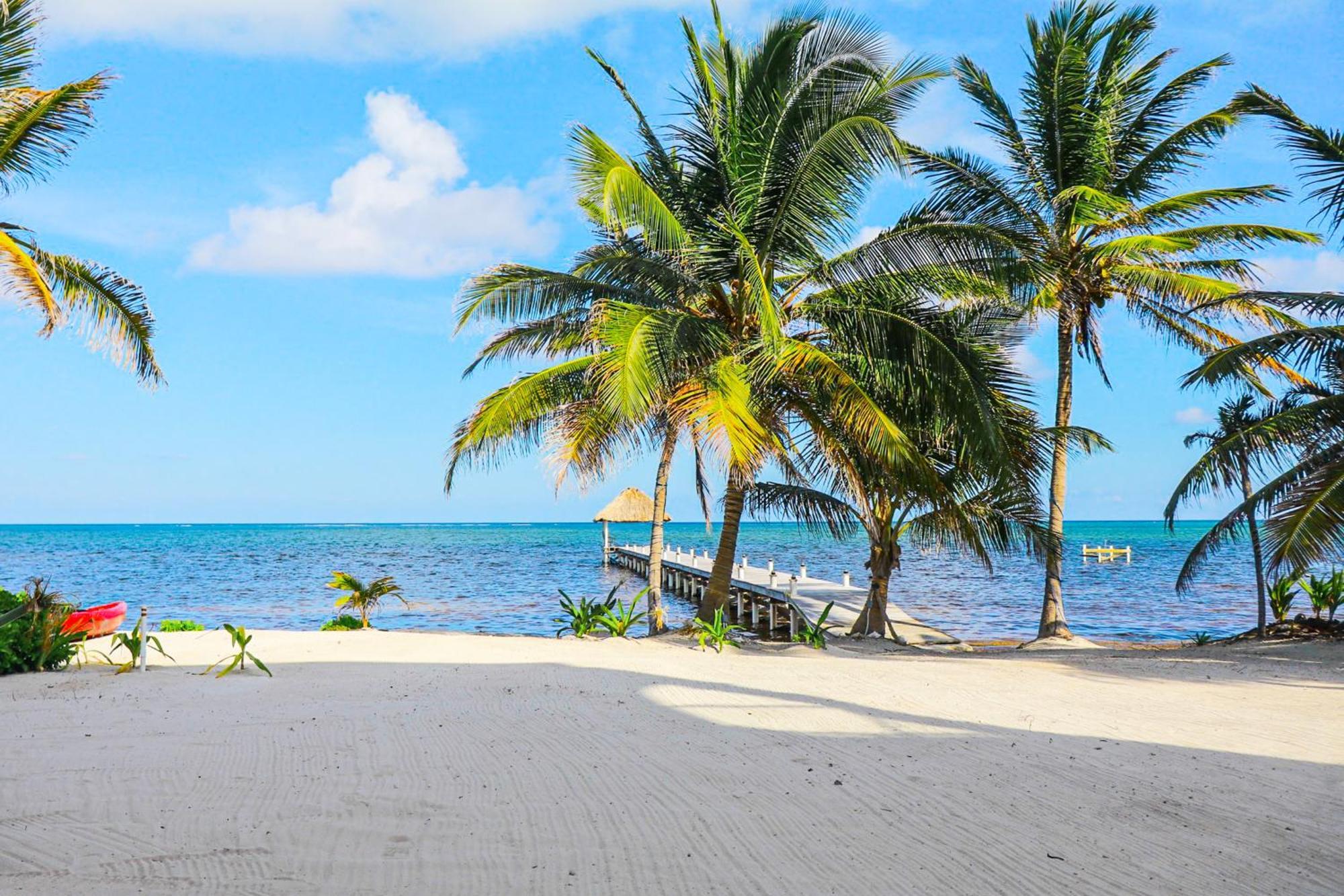 Blue Water Beach Villas San Pedro  Rom bilde