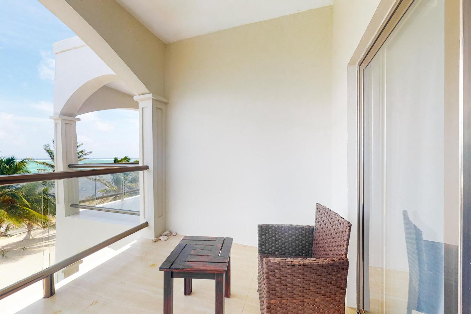 Blue Water Beach Villas San Pedro  Rom bilde