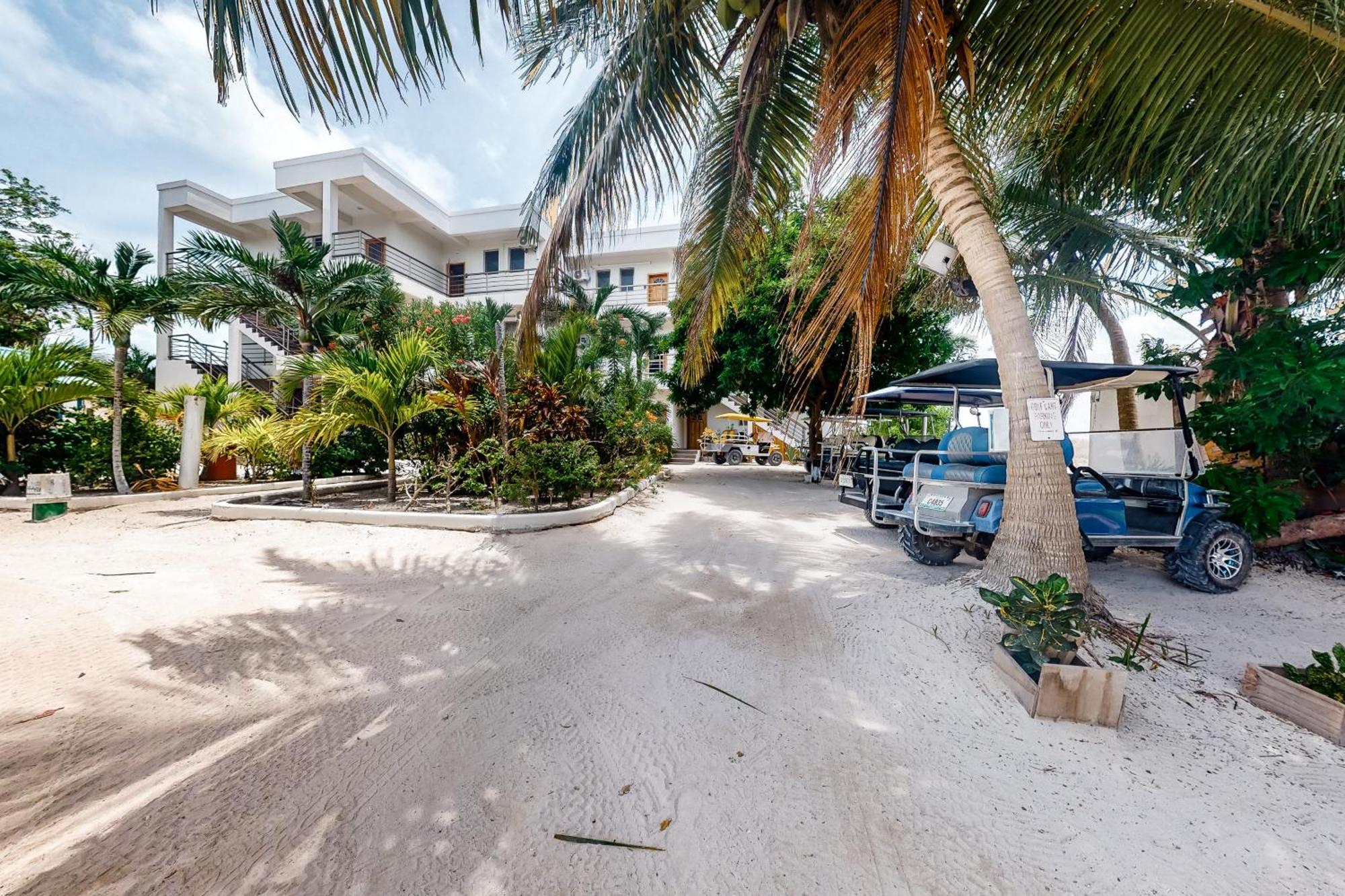 Blue Water Beach Villas San Pedro  Rom bilde