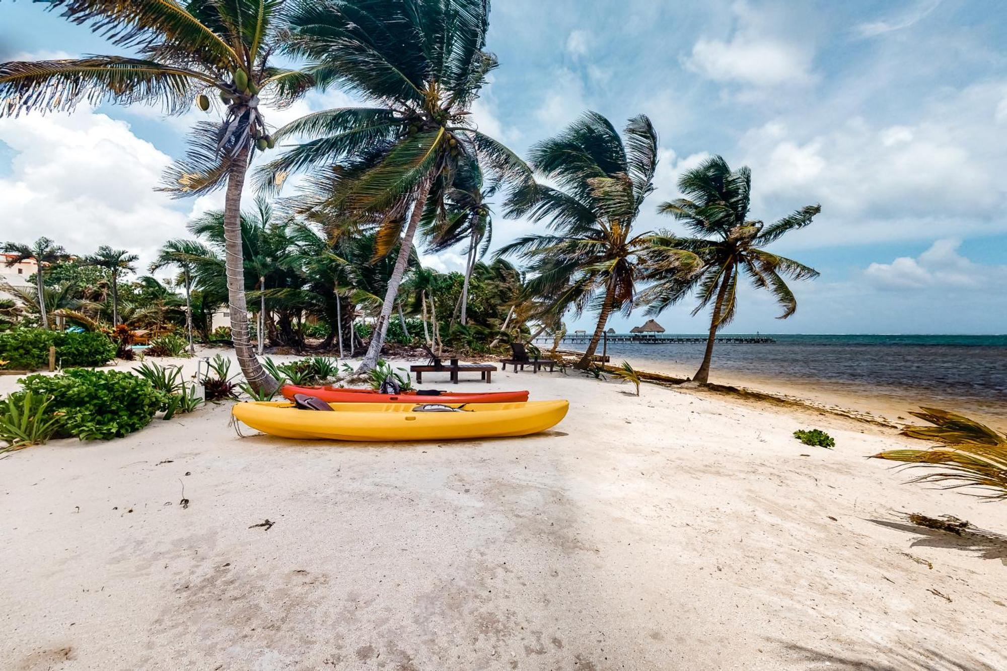 Blue Water Beach Villas San Pedro  Rom bilde