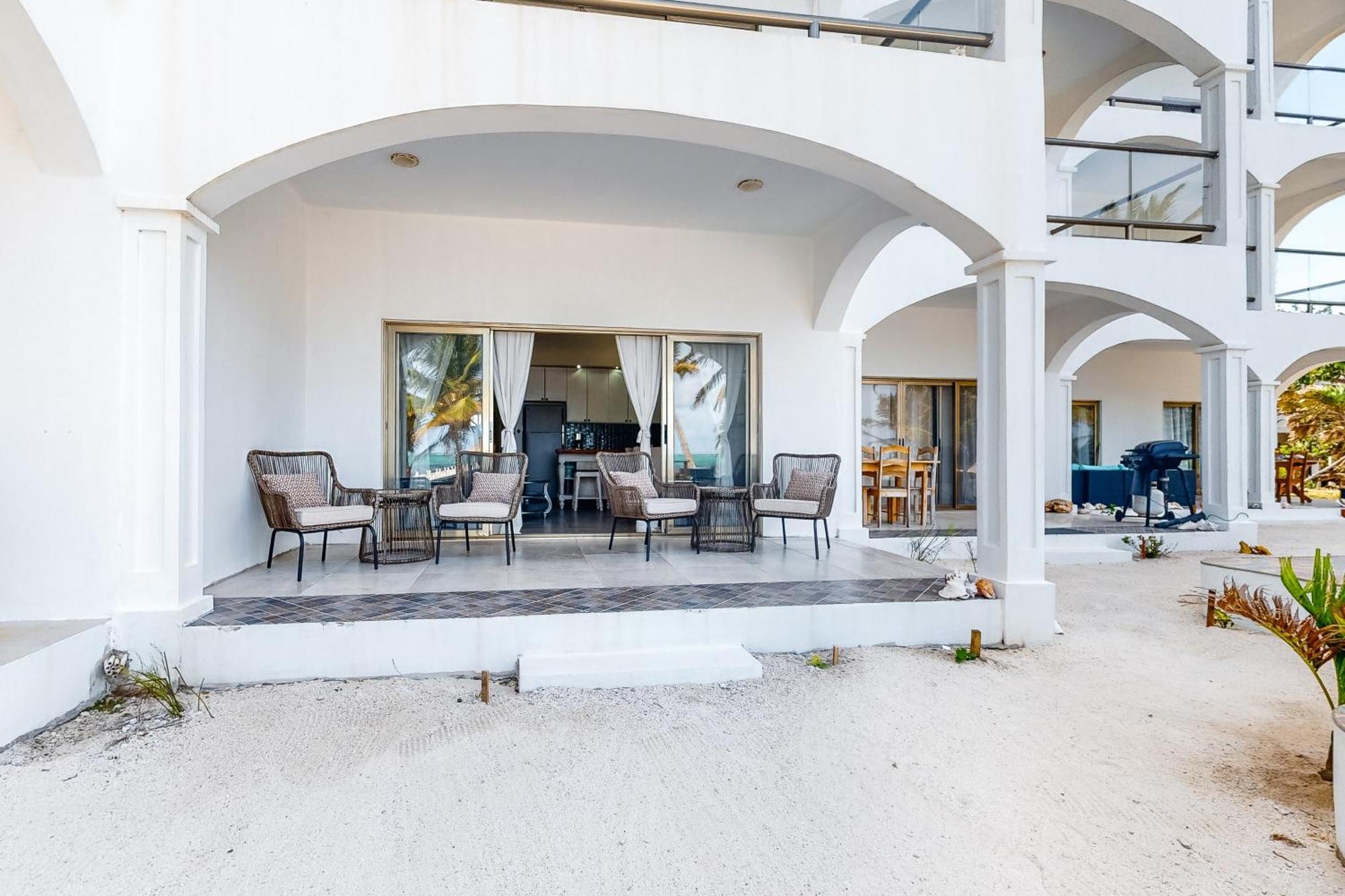 Blue Water Beach Villas San Pedro  Rom bilde