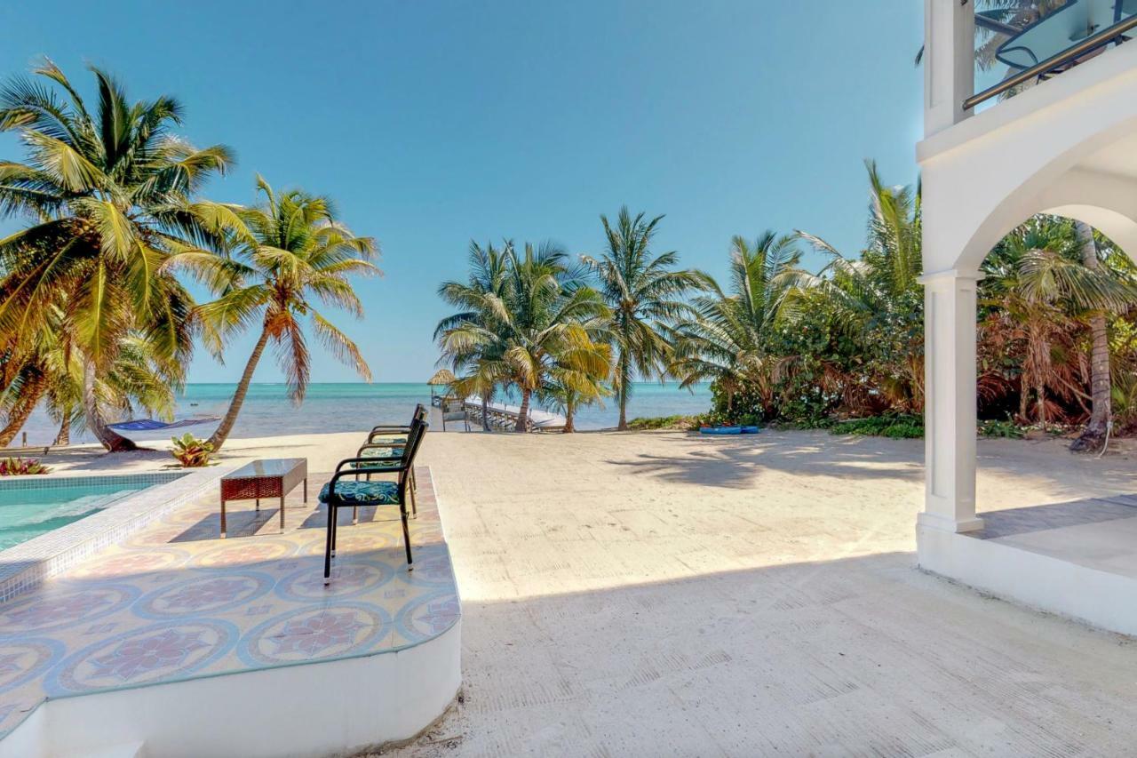 Blue Water Beach Villas San Pedro  Rom bilde