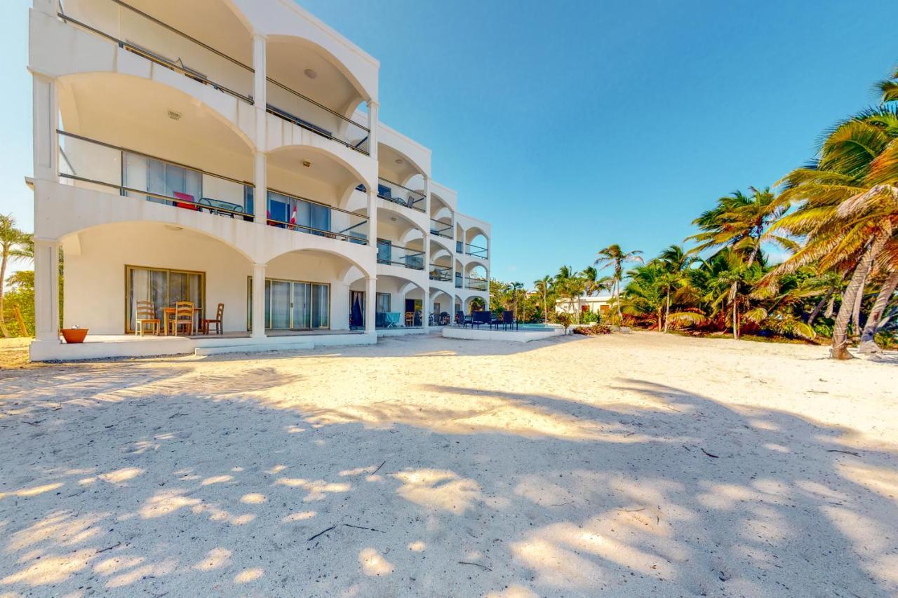 Blue Water Beach Villas San Pedro  Eksteriør bilde